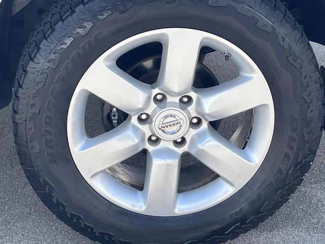 2013 Nissan Titan SV photo