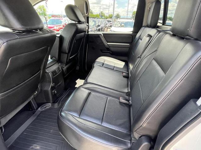 2013 Nissan Titan SV photo