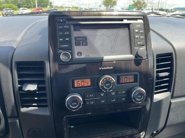 2013 Nissan Titan SV photo