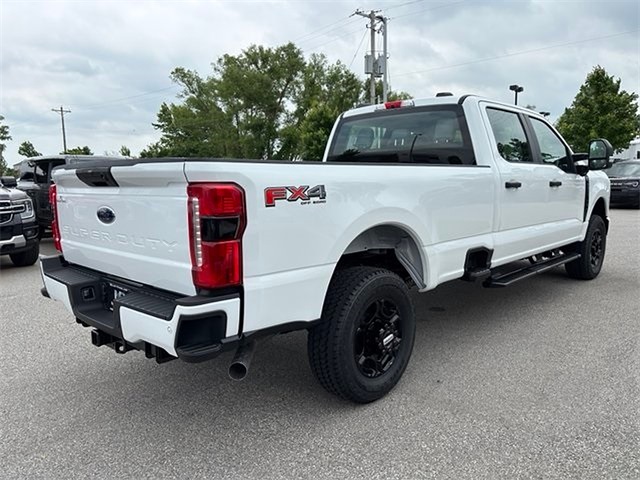 2025 Ford F-250 XL SD 4WD 6.75ft Box photo