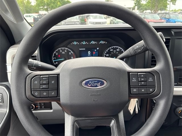 2025 Ford F-250 XL SD 4WD 6.75ft Box photo