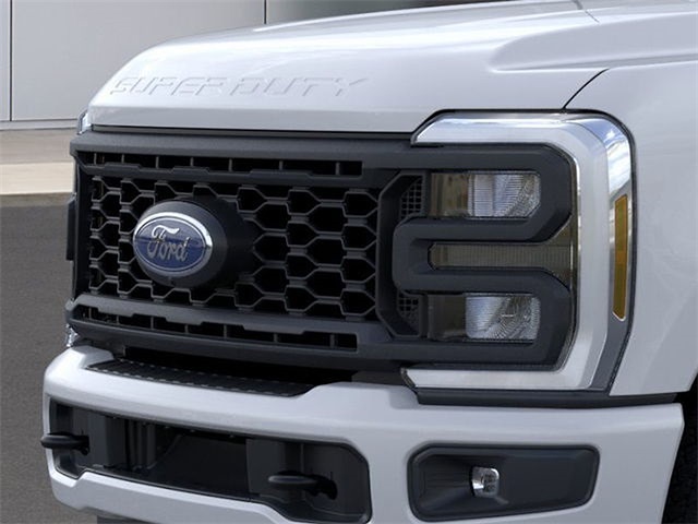 2025 Ford F-250 XL SD 4WD 6.75ft Box photo