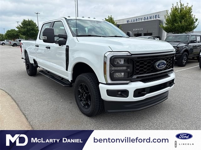 2025 Ford F-250 XL SD 4WD 6.75ft Box photo
