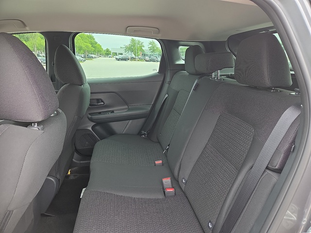 2025 Nissan Kicks S AWD photo