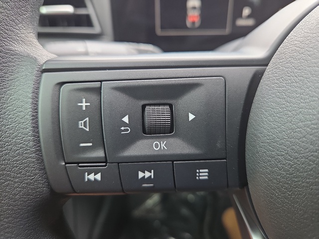 2025 Nissan Kicks S AWD photo