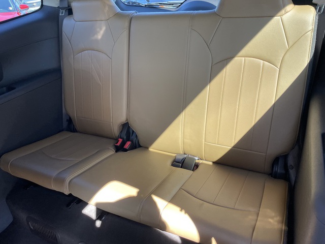 2017 Buick Enclave Leather FWD photo