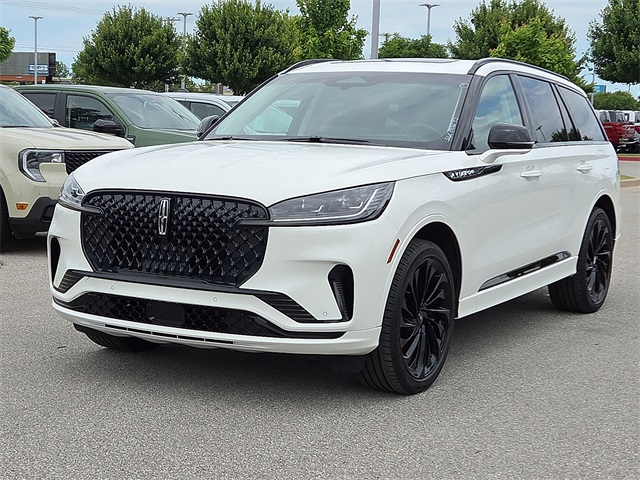 2025 Lincoln Aviator Reserve AWD photo