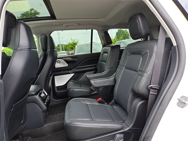 2025 Lincoln Aviator Reserve AWD photo