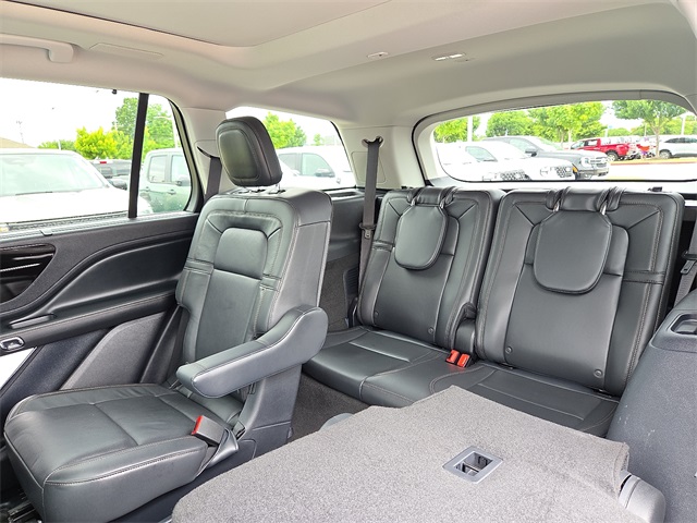 2025 Lincoln Aviator Reserve AWD photo