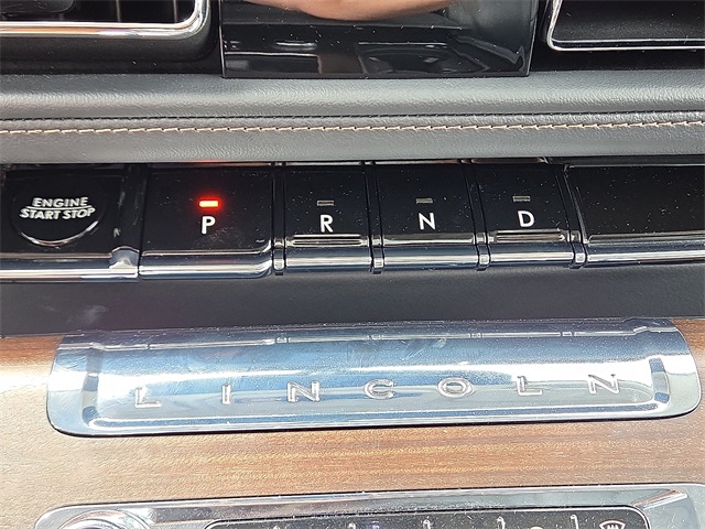 2025 Lincoln Aviator Reserve AWD photo