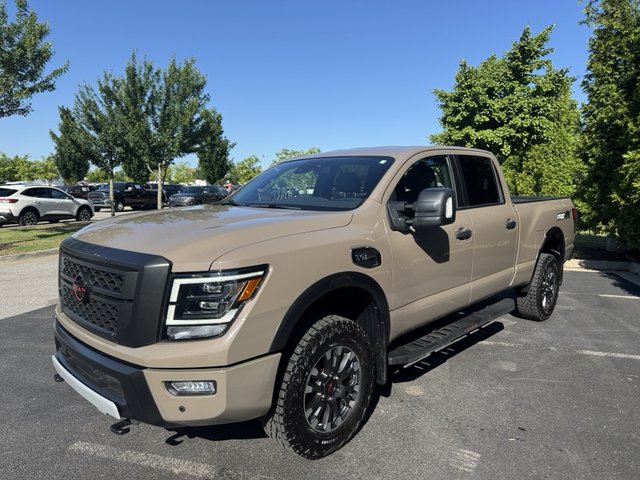 2023 Nissan Titan XD PRO-4X 4WD photo