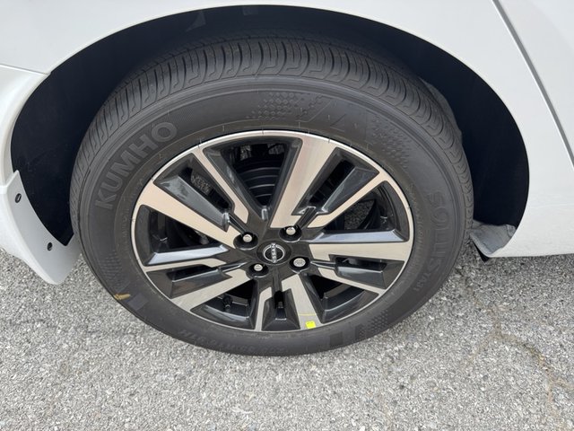2025 Nissan Versa S photo