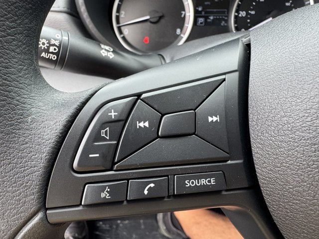 2025 Nissan Versa S photo