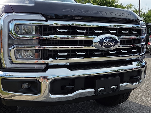 2025 Ford F-250 SD 4WD photo