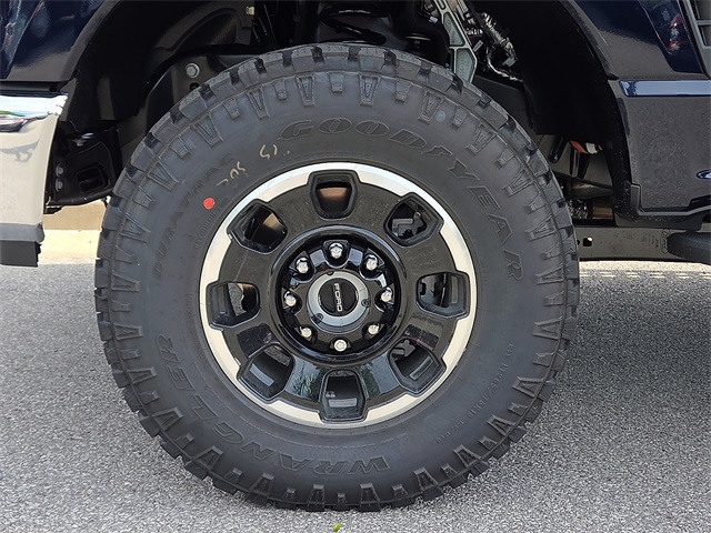 2025 Ford F-250 SD 4WD photo
