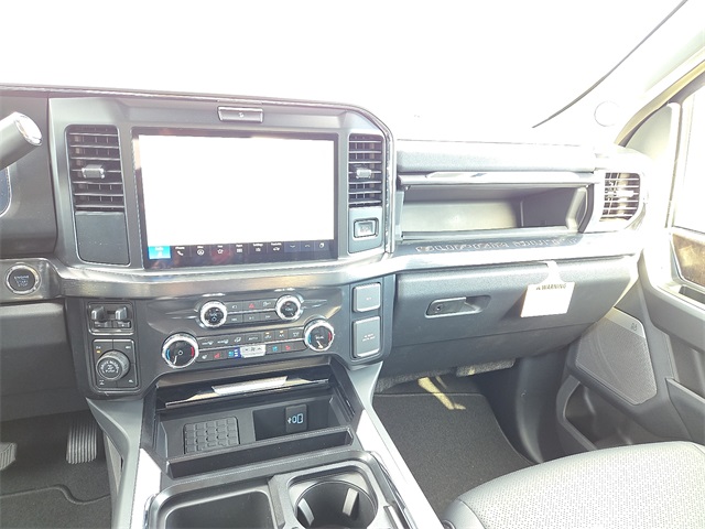 2025 Ford F-250 SD 4WD photo