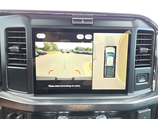 2025 Ford F-250 SD 4WD photo