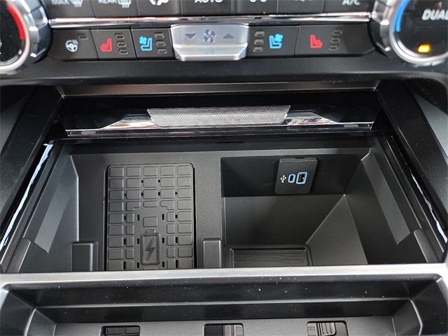 2025 Ford F-250 SD 4WD photo