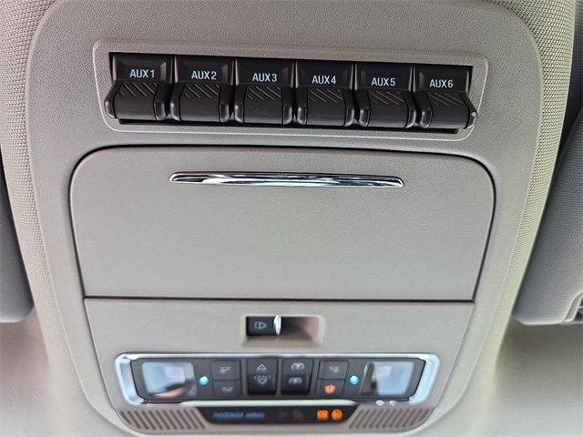 2025 Ford F-250 SD 4WD photo