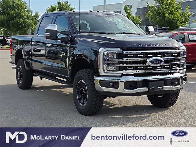 The 2025 Ford F-250 SD 4WD photos