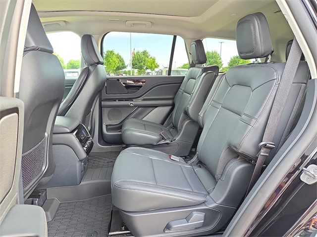 2025 Lincoln Aviator Premiere AWD photo