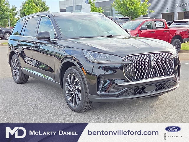 The 2025 Lincoln Aviator Premiere AWD photos