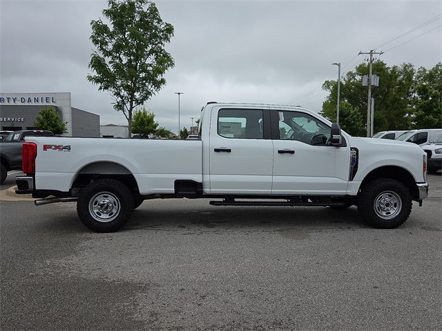2025 Ford F-250 SD 4WD photo