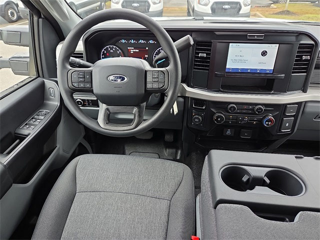 2025 Ford F-250 SD 4WD photo