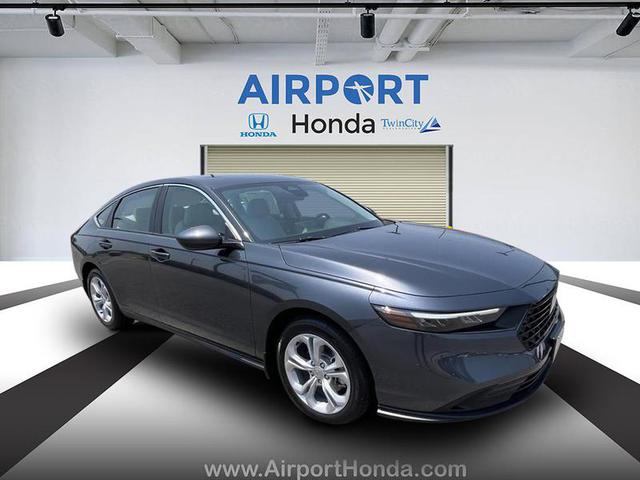 The 2025 Honda Accord LX photos