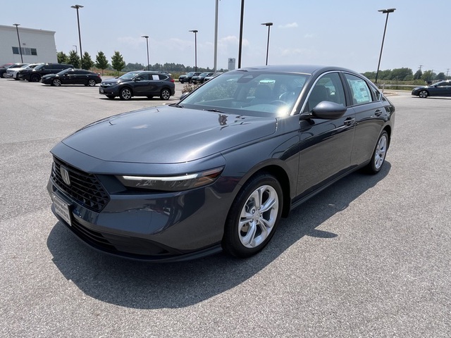 2025 Honda Accord LX photo