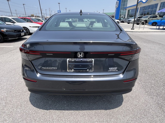 2025 Honda Accord LX photo