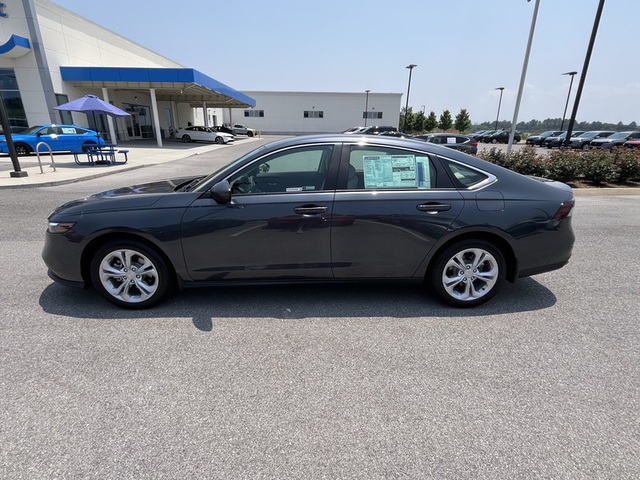 2025 Honda Accord LX photo