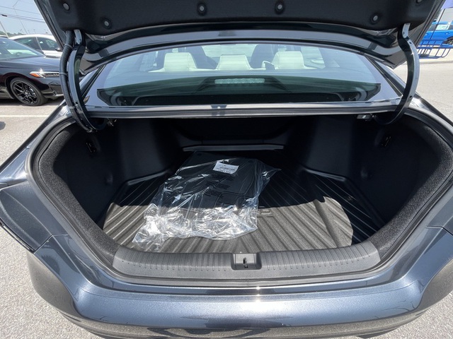 2025 Honda Accord LX photo