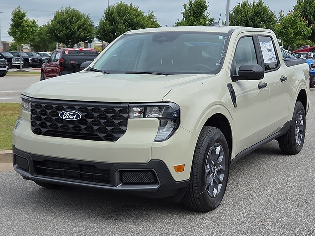 2025 Ford Maverick XLT FWD photo