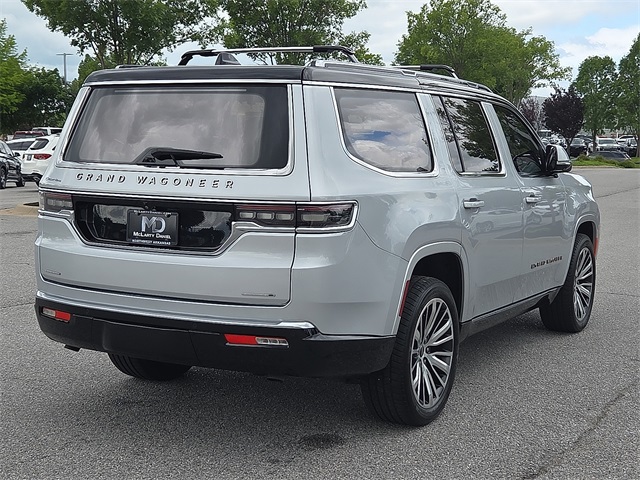 2022 Jeep Grand Wagoneer Series III 4x4 photo