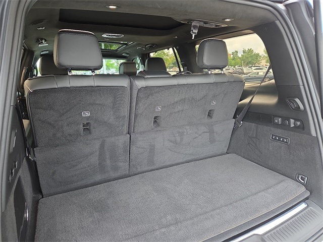 2022 Jeep Grand Wagoneer Series III 4x4 photo