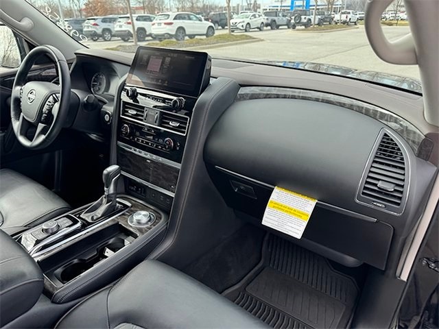 2023 Nissan Armada Platinum 4WD photo