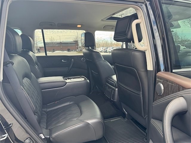 2023 Nissan Armada Platinum 4WD photo
