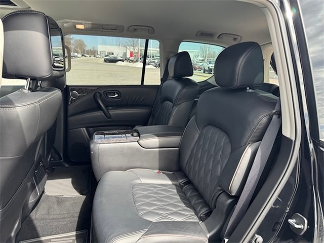 2023 Nissan Armada Platinum 4WD photo
