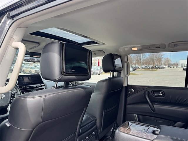 2023 Nissan Armada Platinum 4WD photo