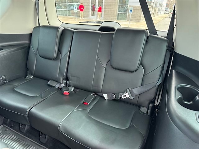 2023 Nissan Armada Platinum 4WD photo