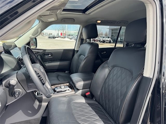2023 Nissan Armada Platinum 4WD photo