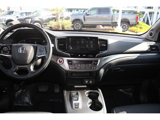 2022 Honda Pilot Special Edition FWD photo