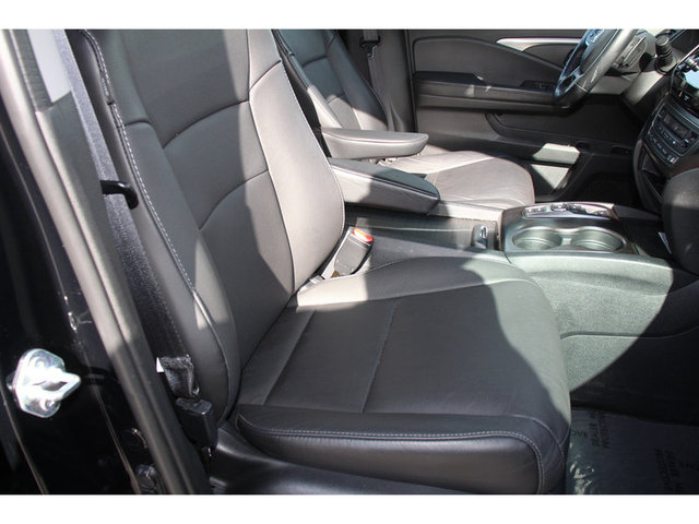 2022 Honda Pilot Special Edition FWD photo