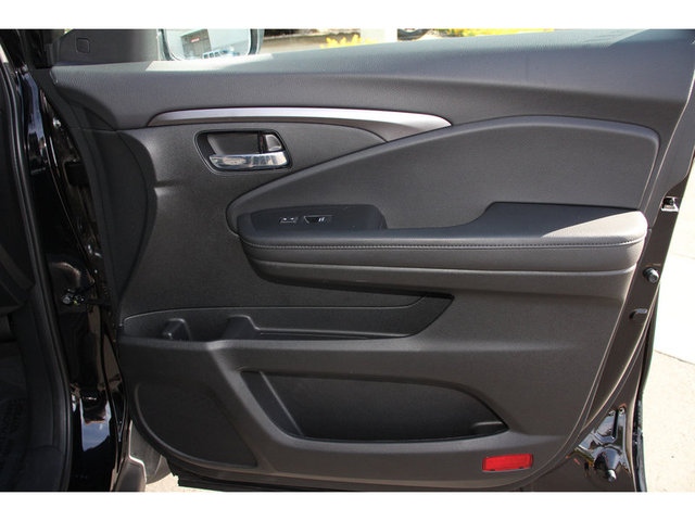 2022 Honda Pilot Special Edition FWD photo
