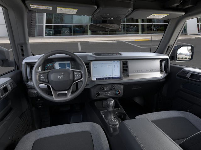 2025 Ford Bronco Base 4WD photo