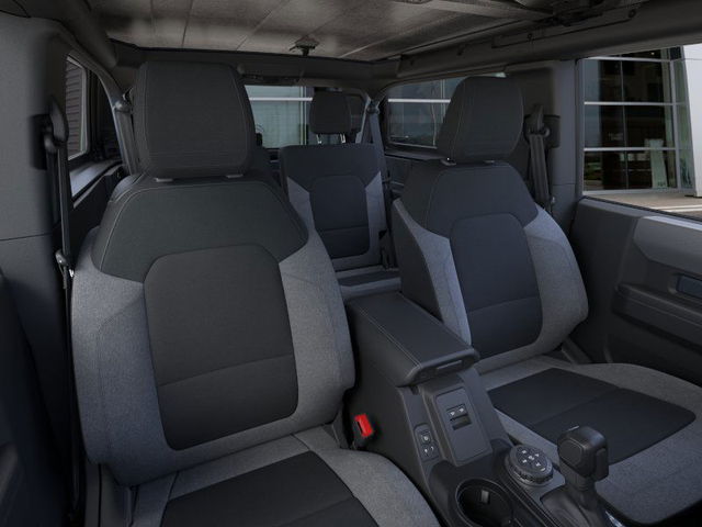 2025 Ford Bronco Base 4WD photo