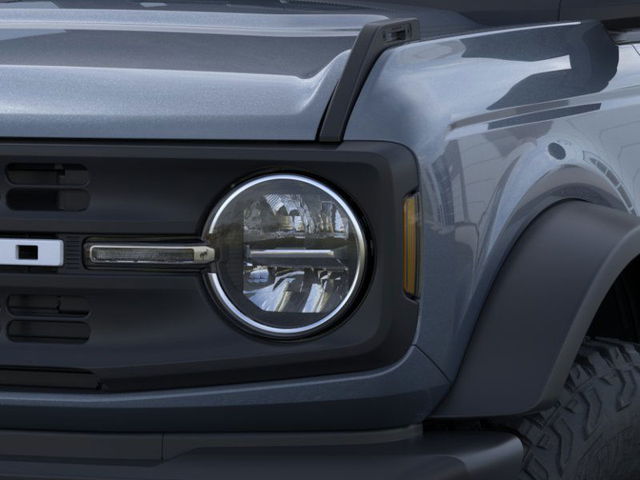 2025 Ford Bronco Base 4WD photo