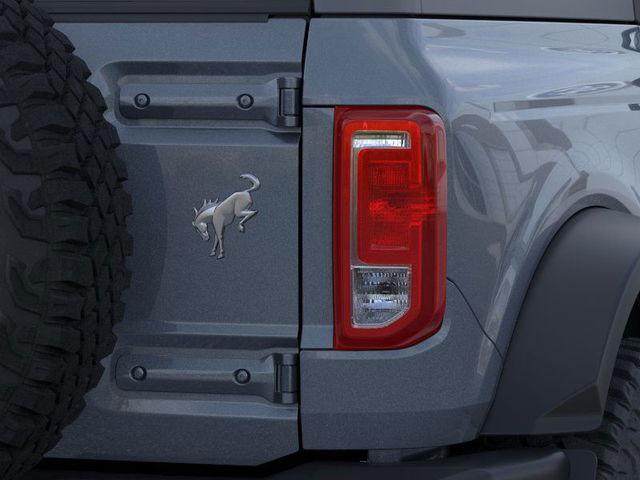 2025 Ford Bronco Base 4WD photo