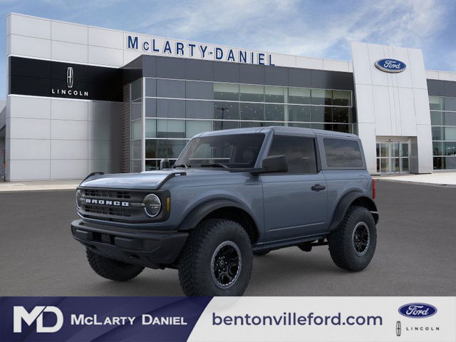 The 2025 Ford Bronco Base 4WD photos